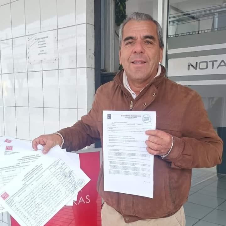 Exconcejal Juan González anuncia candidatura al Consejo Regional Metropolitano