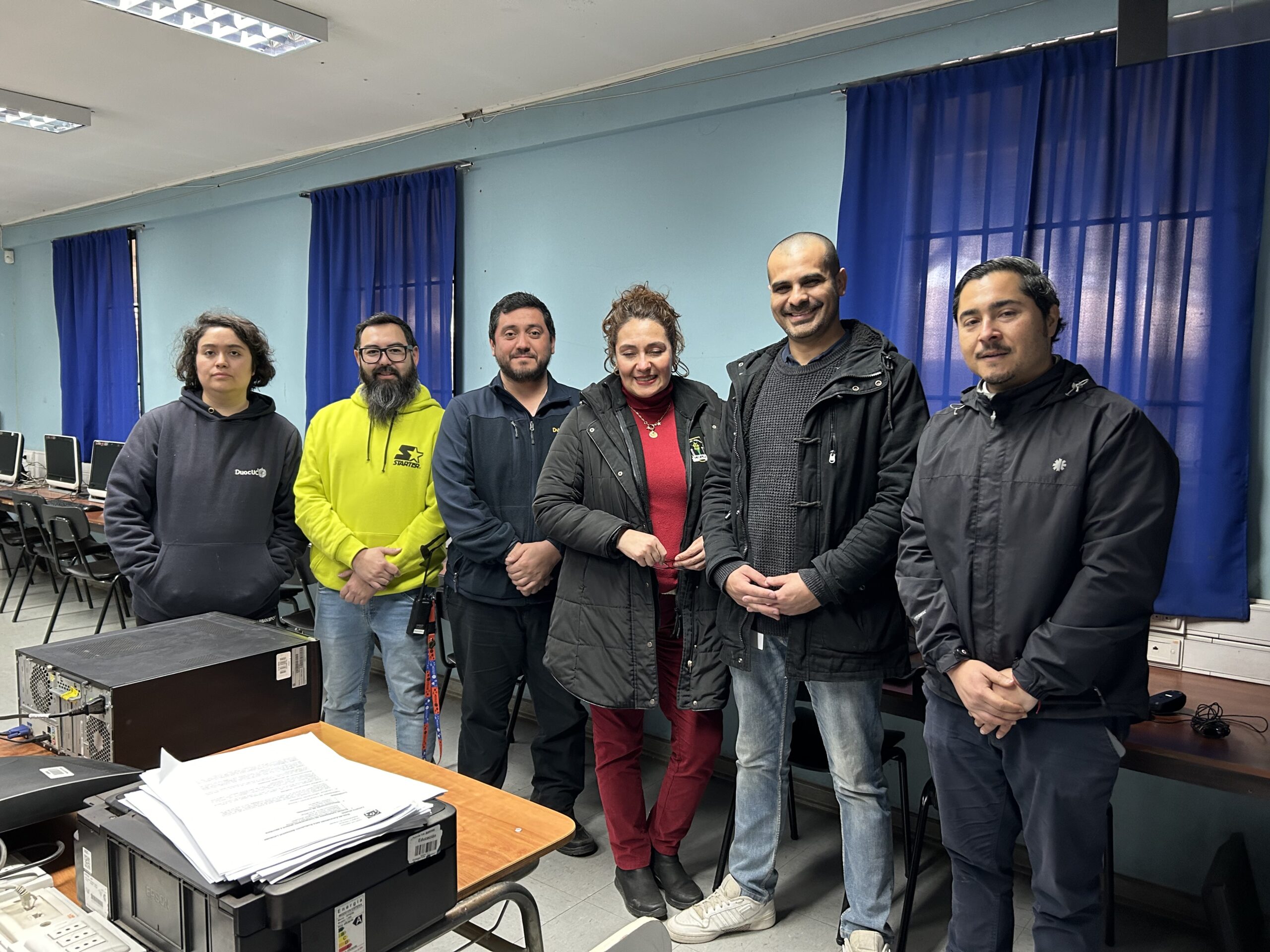 Duoc UC Melipilla dona equipamiento tecnológico a Colegio Los Jazmines