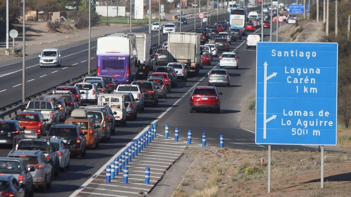 Cifran en más de un millón los autos que saldrán de la RM durante Fiestas Patrias