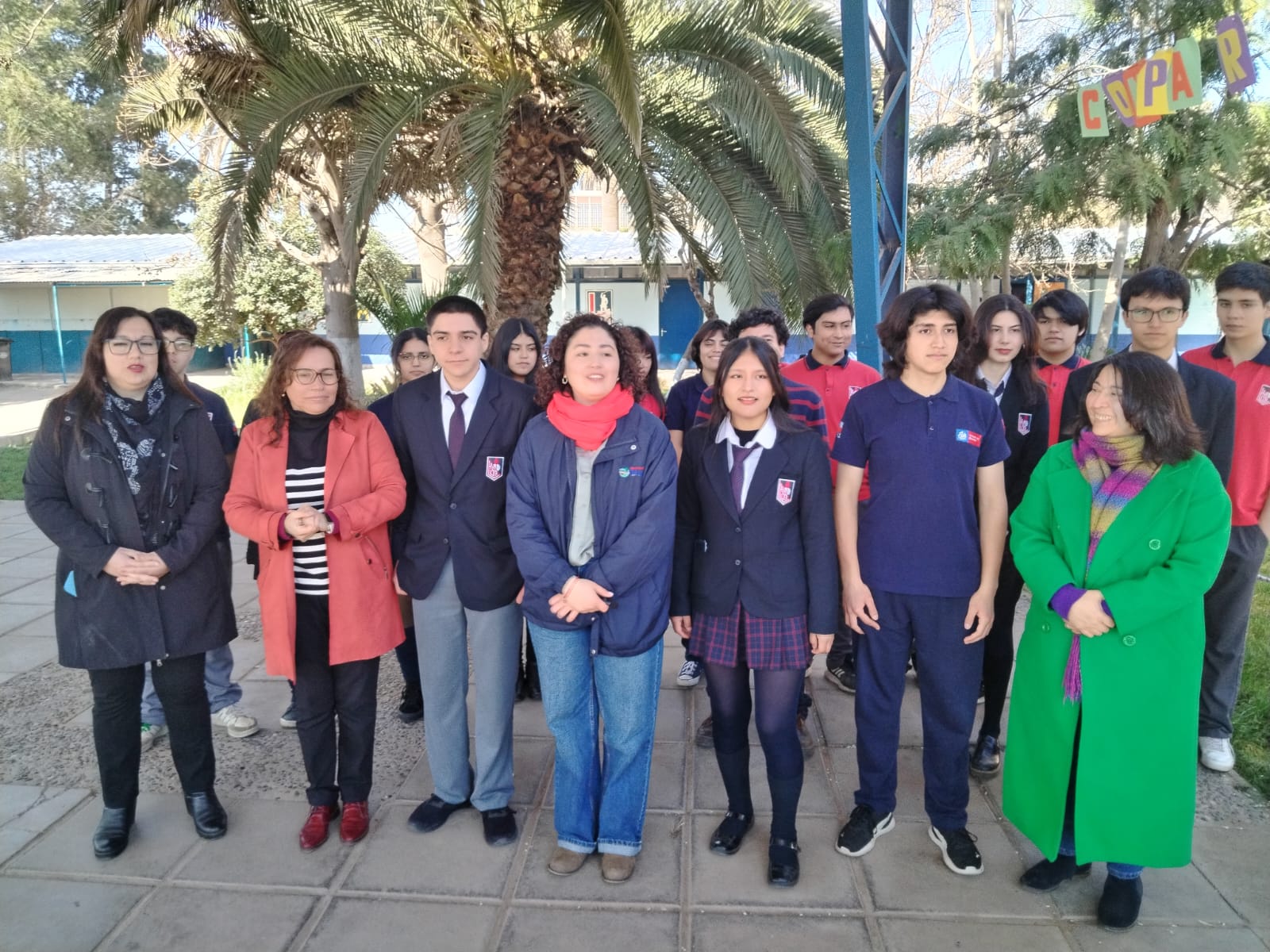 Estudiantes del Liceo Hermanos Sotomayor logran importantes resultados en torneos Delibera y Robótica