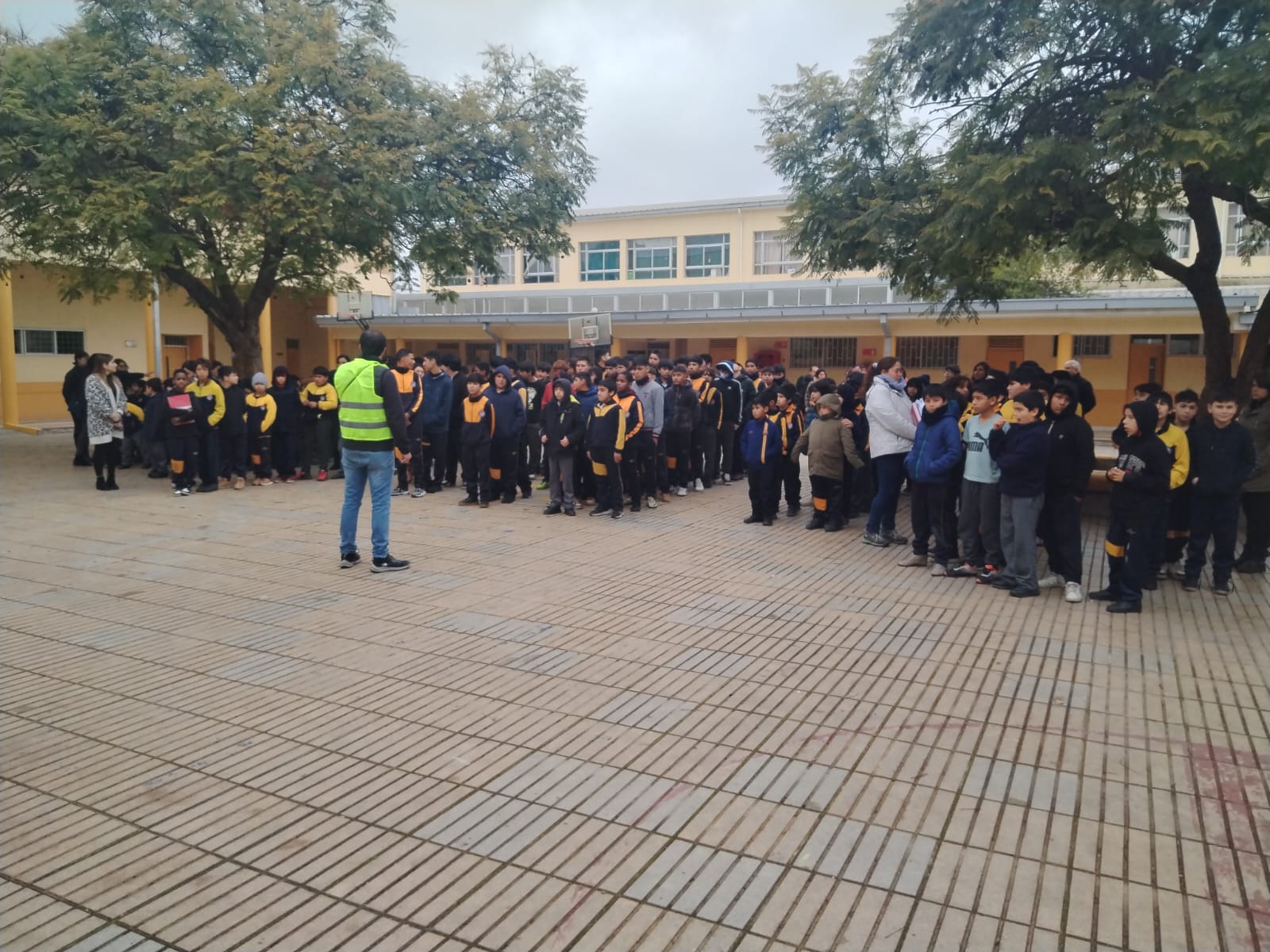 Masivo simulacro de sismo en establecimientos educacionales de Melipilla y Talagante