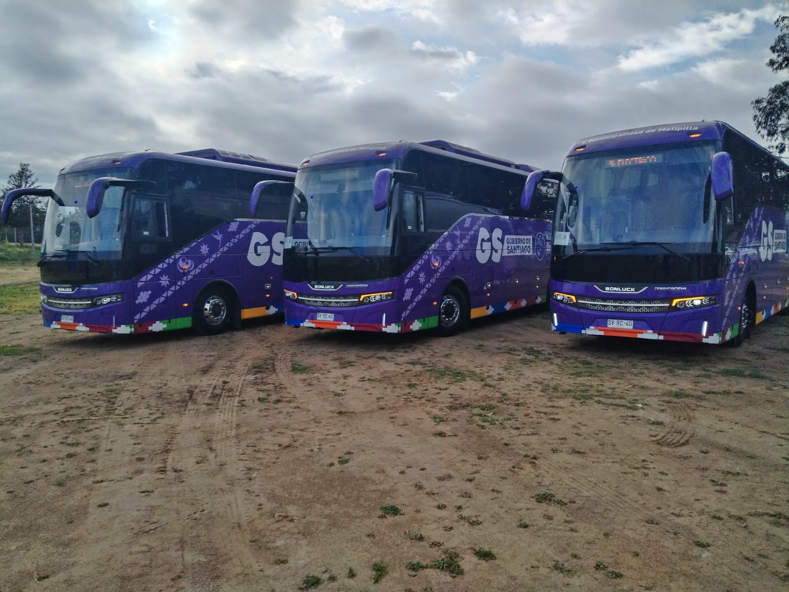 Presentan nuevos buses eléctricos para traslado de estudiantes de colegios públicos de Melipilla