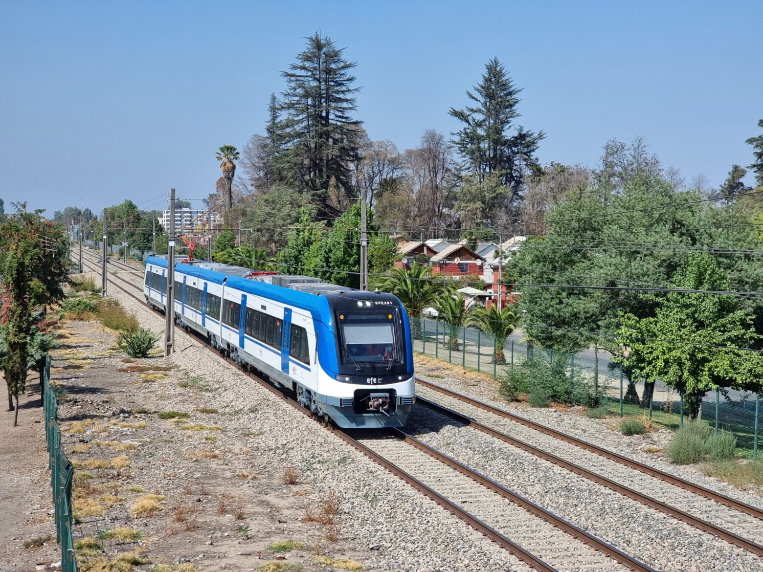 EFE adjudica las obras de dos tramos del proyecto tren a Melipilla por US$ 813 millones