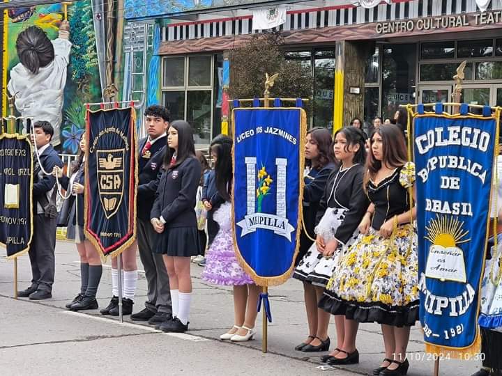 Este viernes se realizó el desfile aniversario de Melipilla