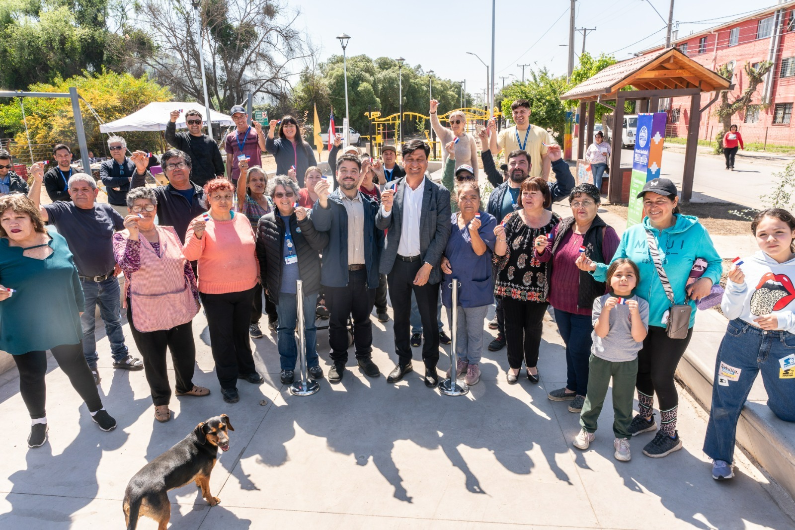 Inauguran obras de mejoramiento en Plaza San Miguel de Melipilla